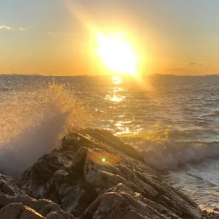 Glamping Tents - Camp Adriatic 2* 프리모스턴