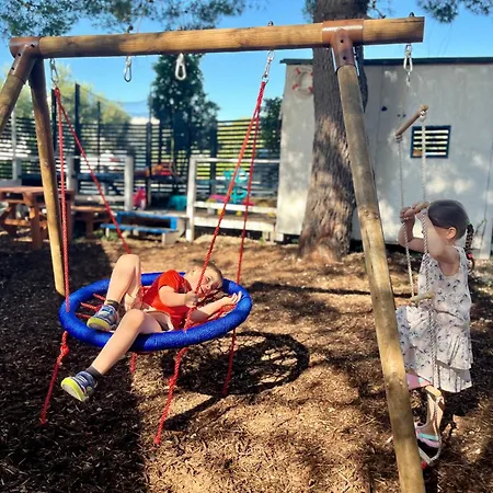 홀리데이파크 Glamping Tents - Camp Adriatic 프리모스턴