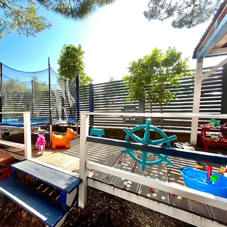 Glamping Tents - Camp Adriatic פארק נופש 2*