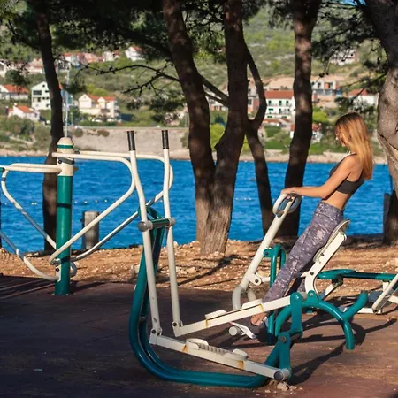 Glamping Tents - Camp Adriatic 2* 프리모스턴