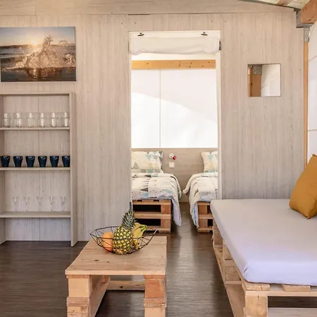 Glamping Tents - Camp Adriatic 홀리데이파크 2*