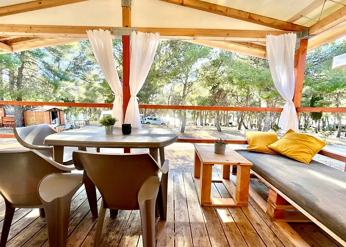 Glamping Tents - Camp Adriatic 普利莫顿