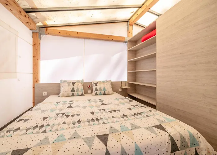 Glamping Tents - Camp Adriatic База отдыха 2*